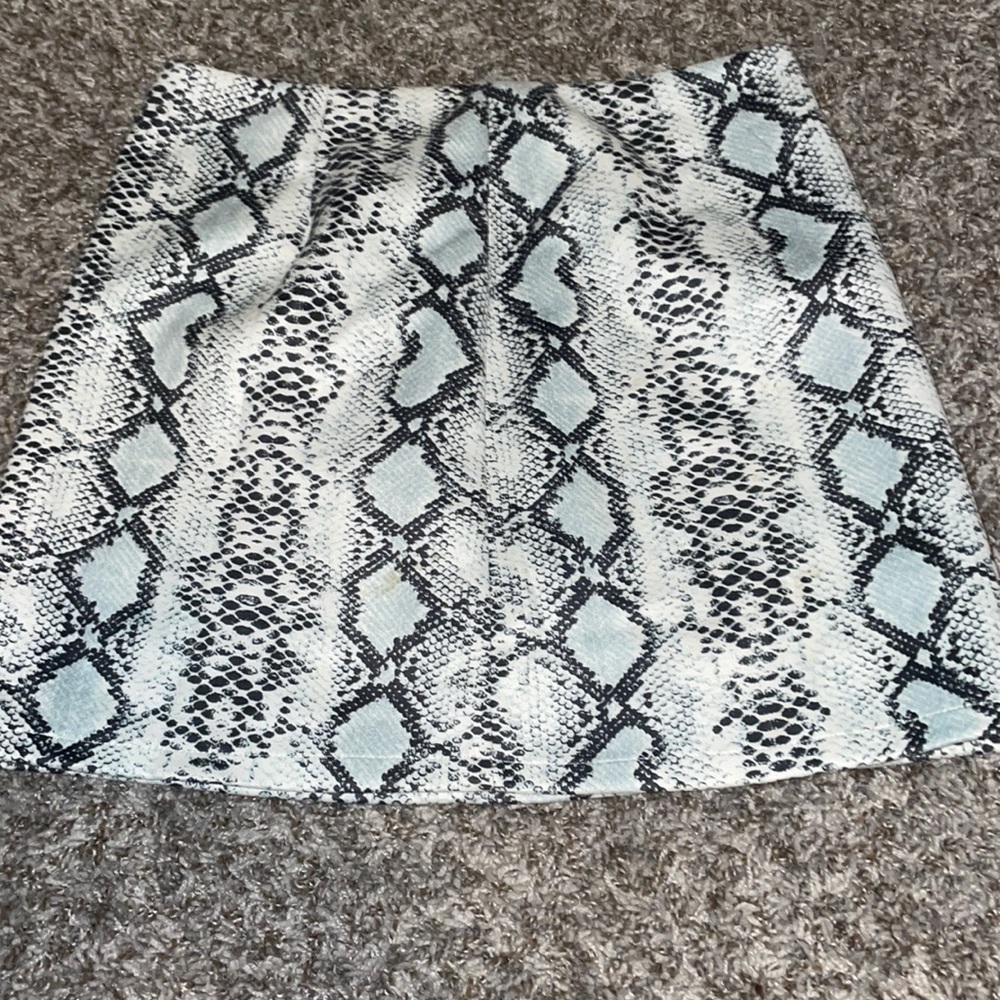 Cloth snakeskin skirt, Size s